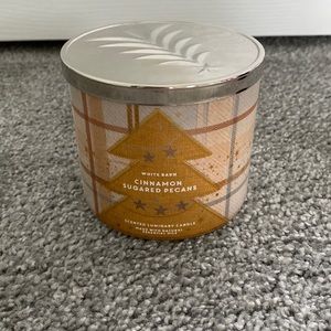 Bath and body works candle